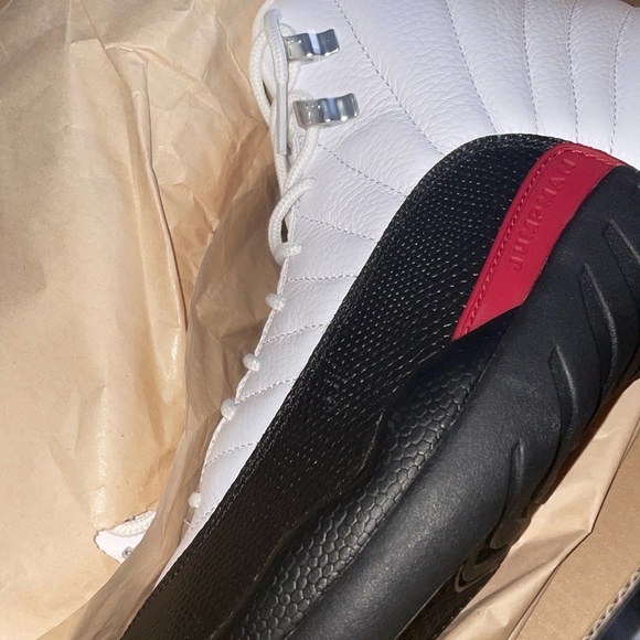 Jordan 12 taxi flip size 11 men